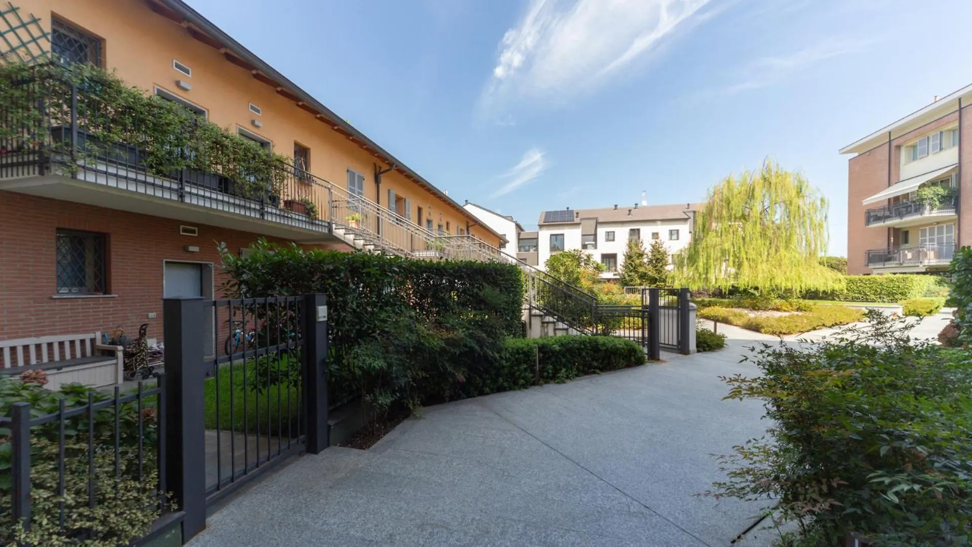 Spacious & Stylish 1-Bedroom Apartment With Terrace Milan 0*,  Italy