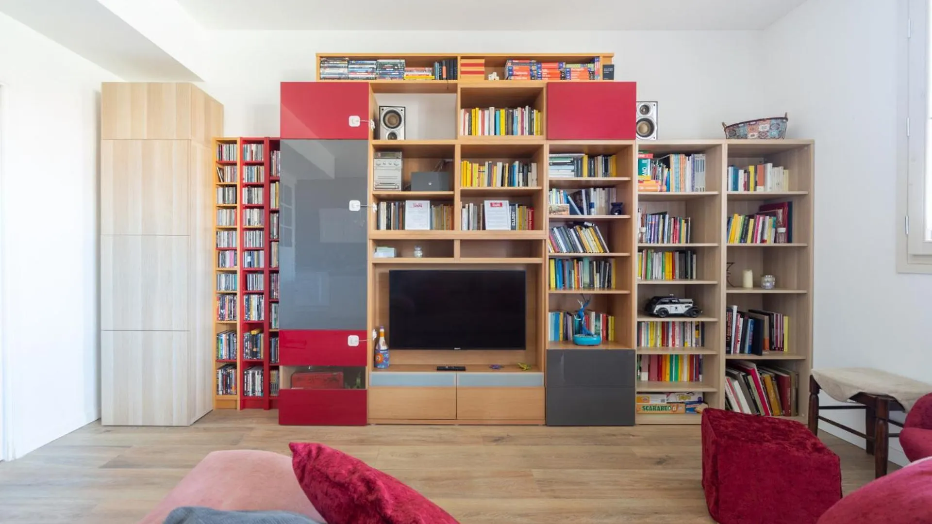 Spacious & Stylish 1-Bedroom Apartment With Terrace Milan 0*,