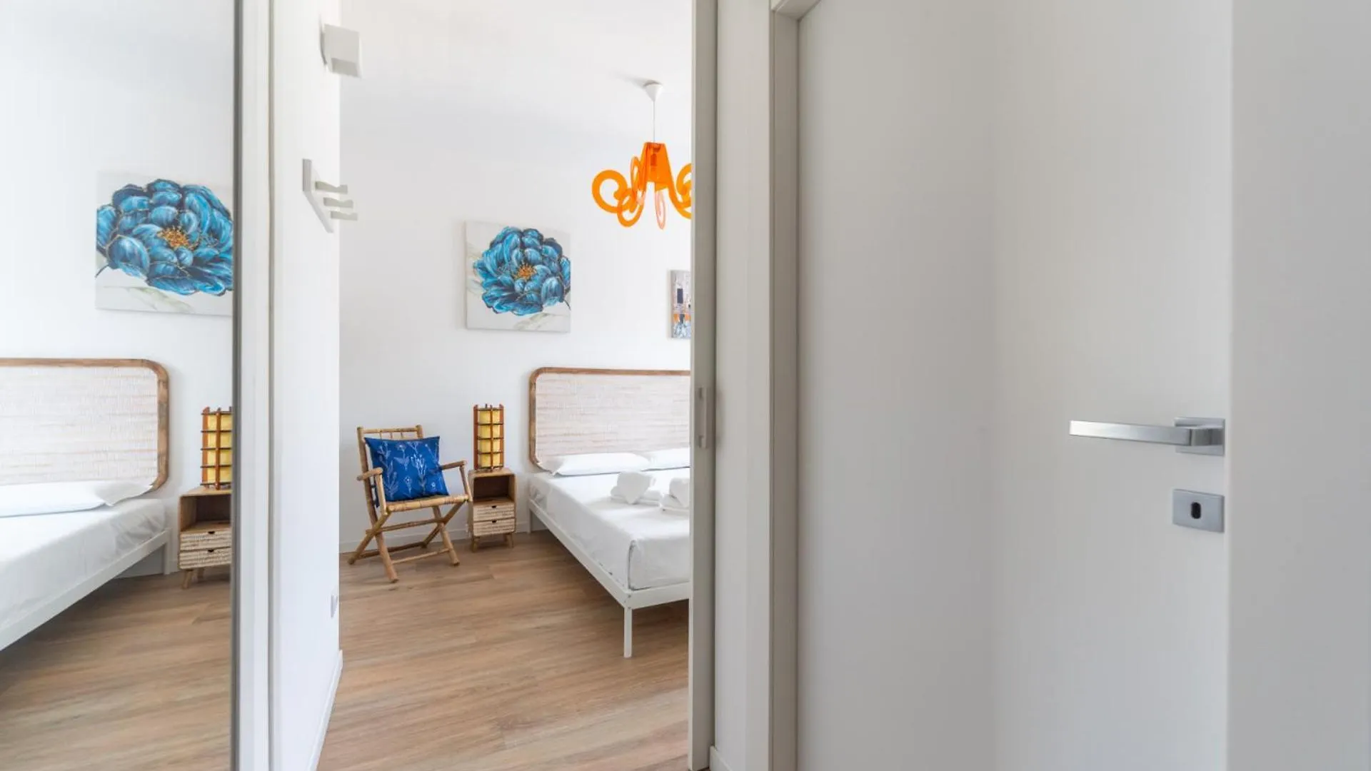 Spacious & Stylish 1-Bedroom Apartment With Terrace Milan