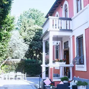 Bed & Breakfast La, Milaan